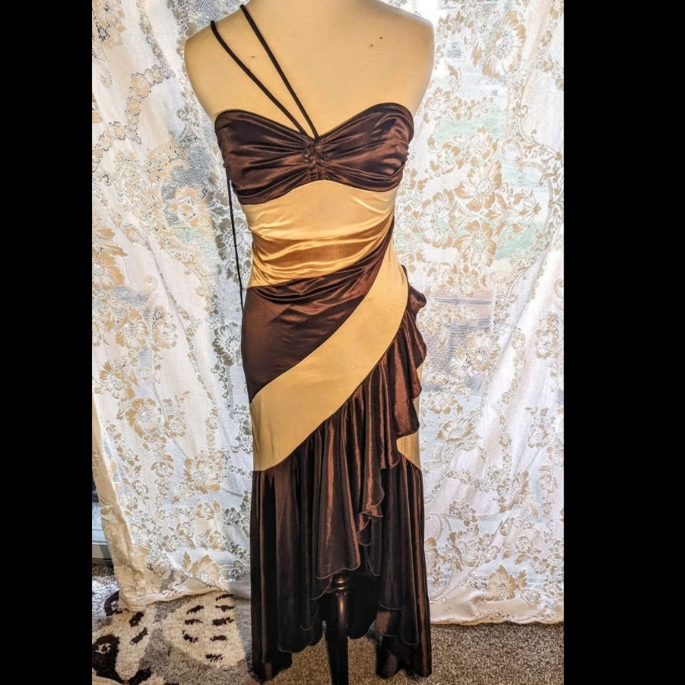 Elegant Retro Brown and Gold Women's Dress - Wedding Guest